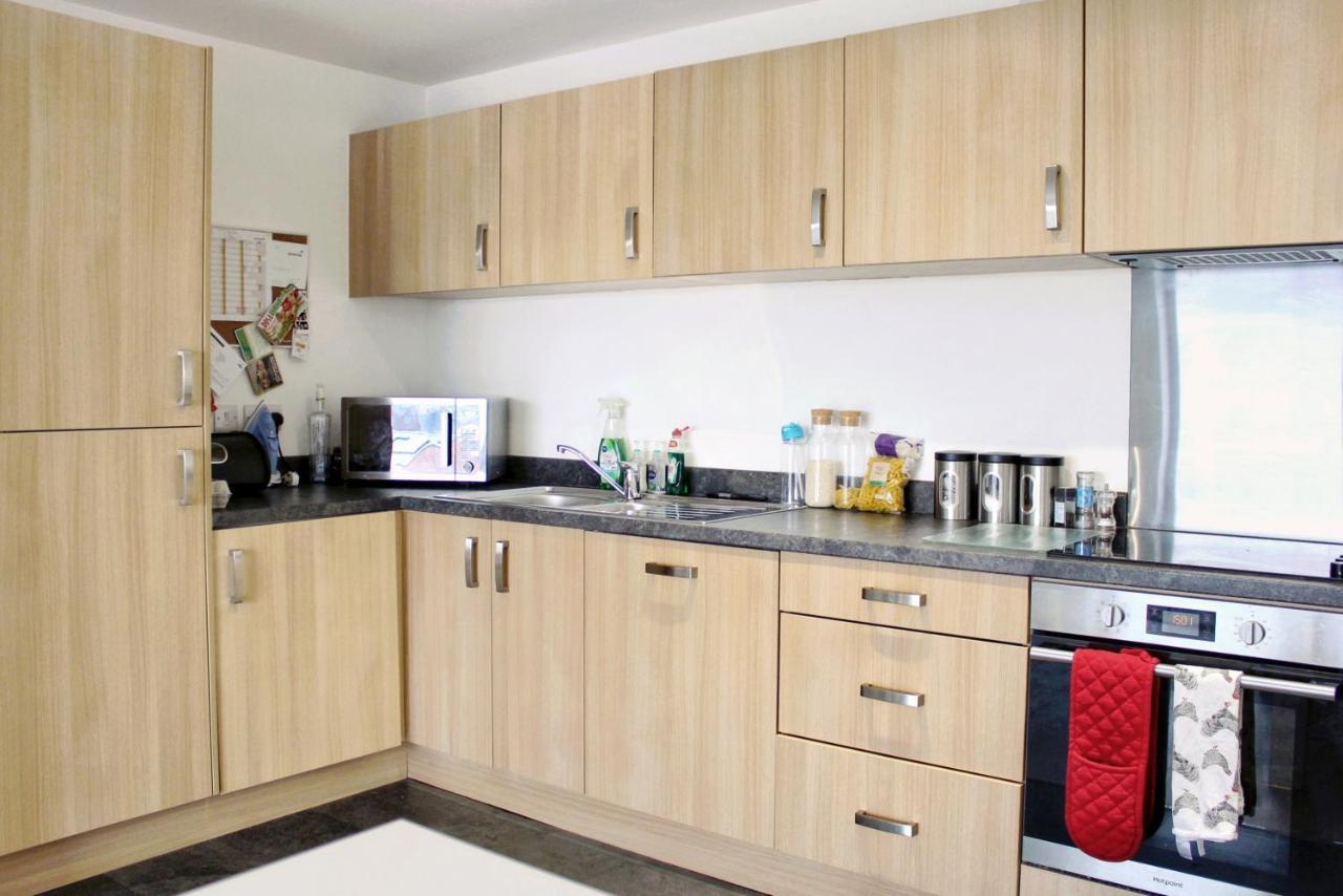 Manchester Escape - Private Room & Bathroom Near Etihad And Coop Arena - Free Secure Parking Exterior photo